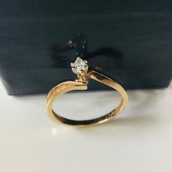 14K Yellow Gold Diamond Ring Marquise Cut NEW - Picture 5 of 9